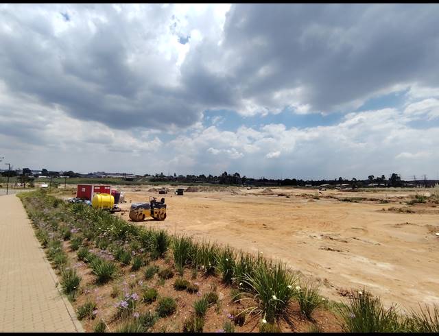 38,026M² VACANT LAND FOR SALE IN GOSFORTH PARK